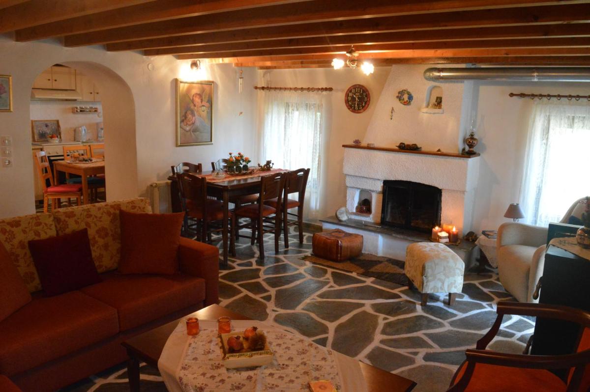 Cosy lake house, μια ανάσα πριν τη λίμνη - Housity