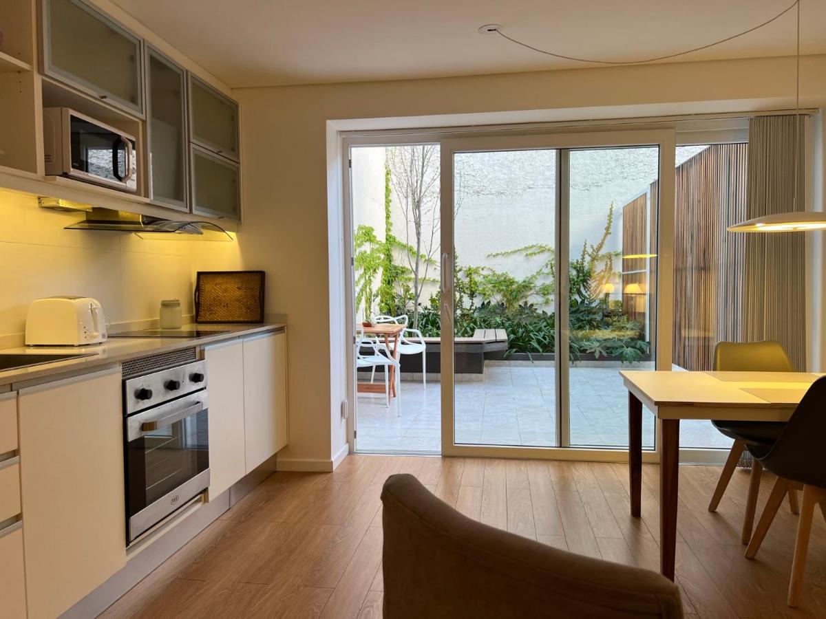 Plaza Sarmiento, Moderno Loft con patio - Housity