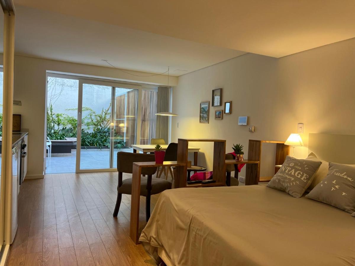 Plaza Sarmiento, Moderno Loft con patio - Housity