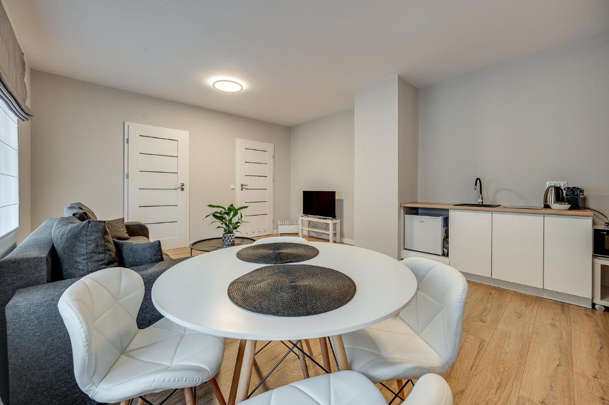 Central Platinum Apartments 21 - Housity