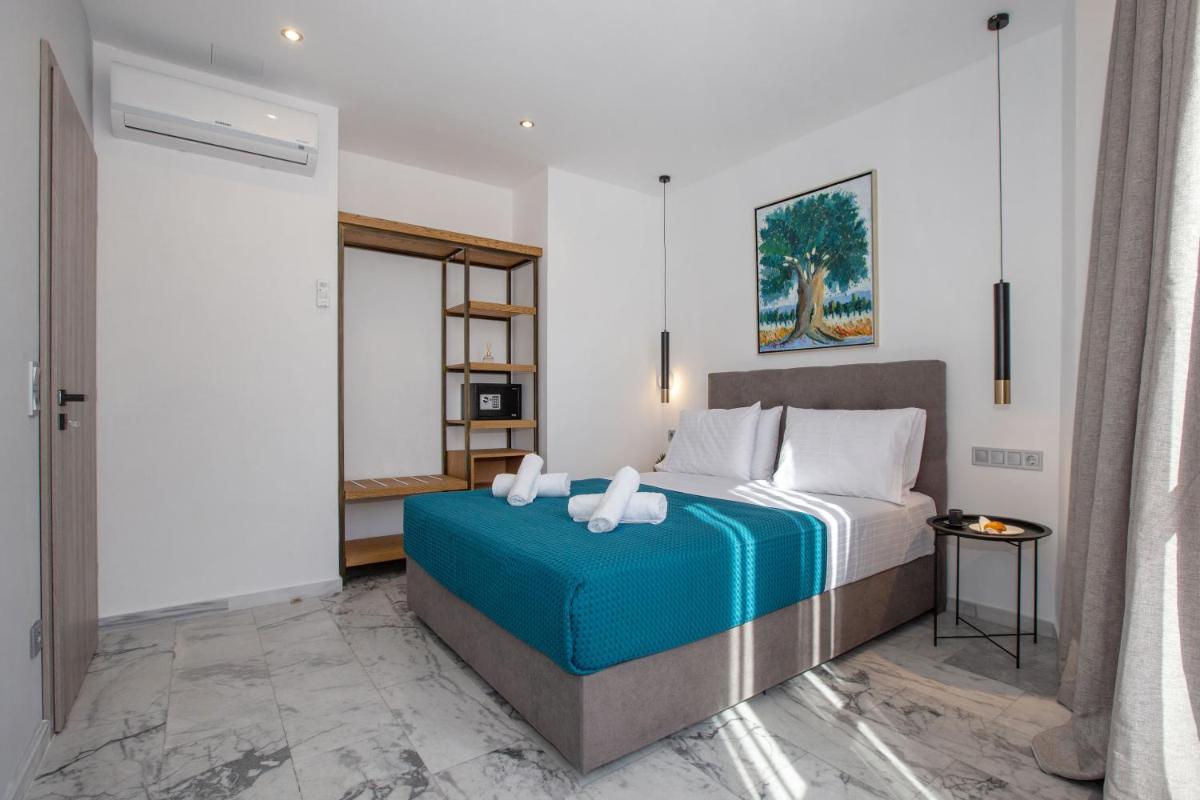 Iconic Athens Suites - Housity
