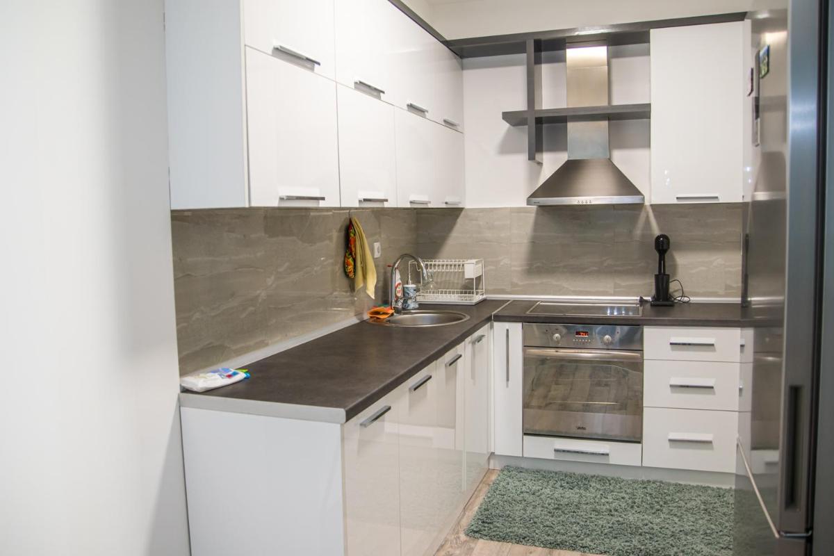 L&L Luxury Apartments - Housity