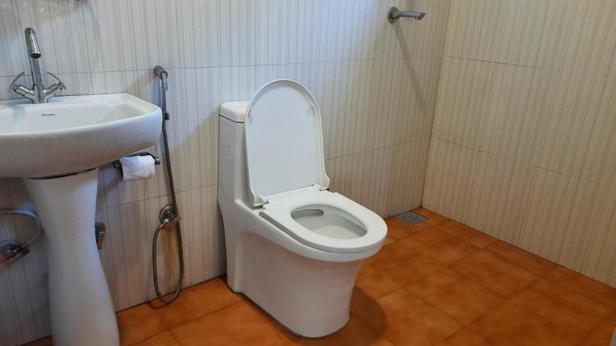 Gharbas Homestay - Sauraha - Housity