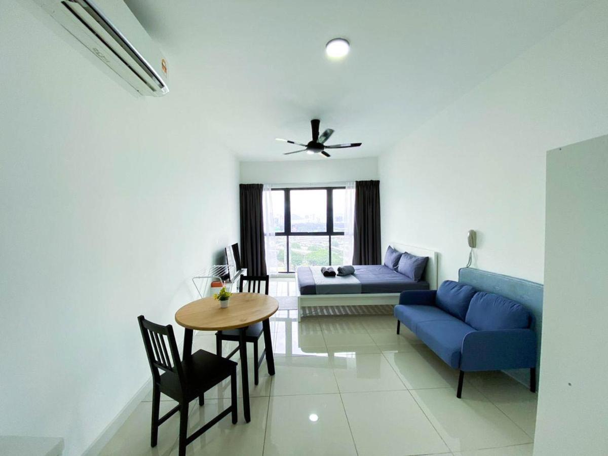 Continew Residences TRX Lux Pool View - Hizvo