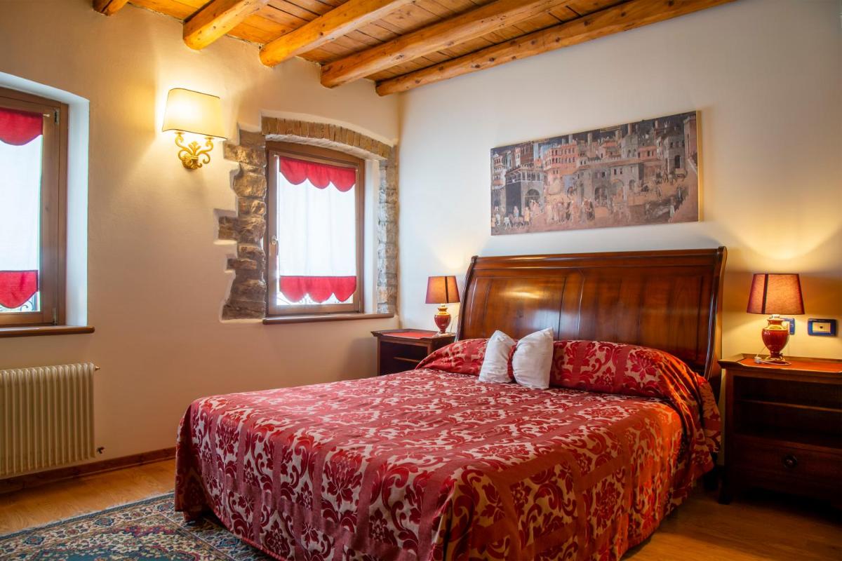Hotel Calvi-Ristorante Mainor - Housity