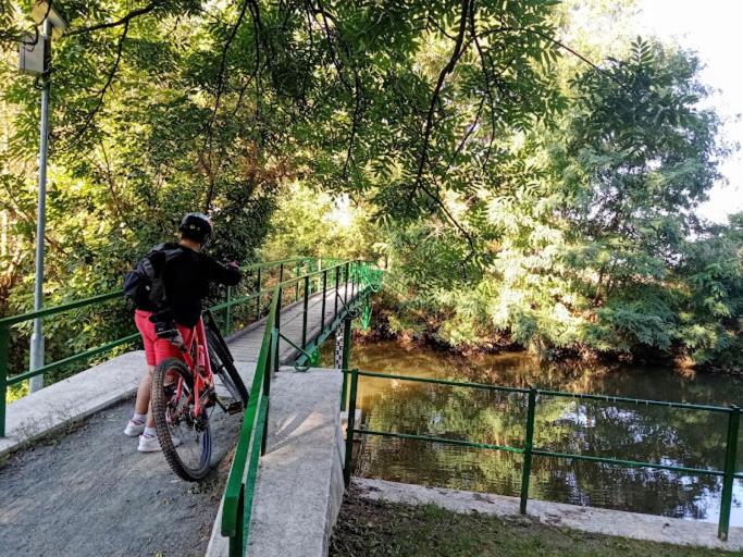 Cyklistika+rybaření+památky - Housity