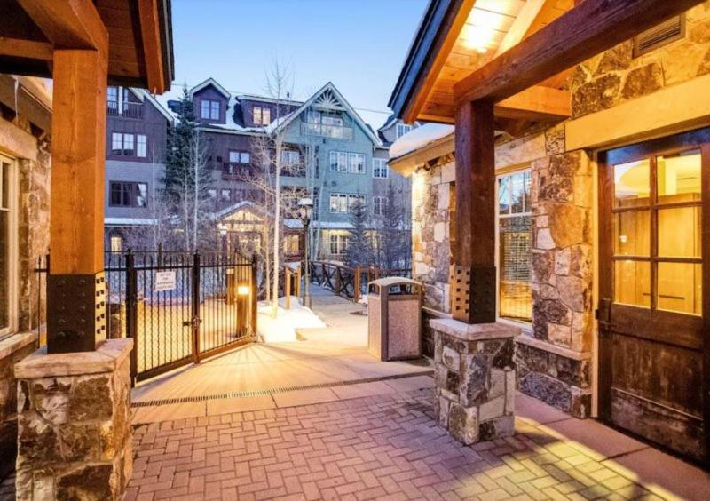 Luxury 2 Bedroom Breckenridge Vacation Rental With Stunning Mountain Views Just Steps From Historic Main Street - Housity