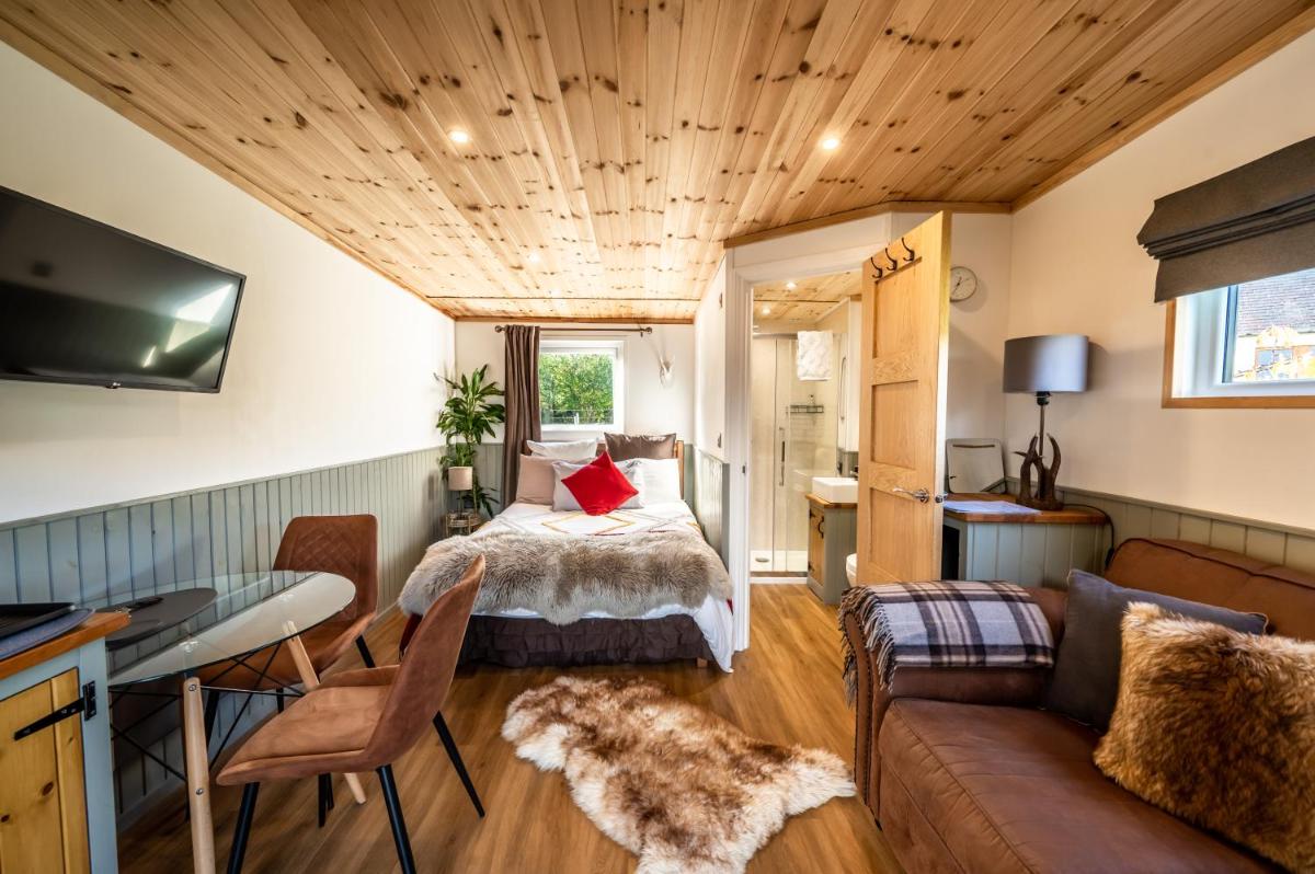 Coorie In - Housity