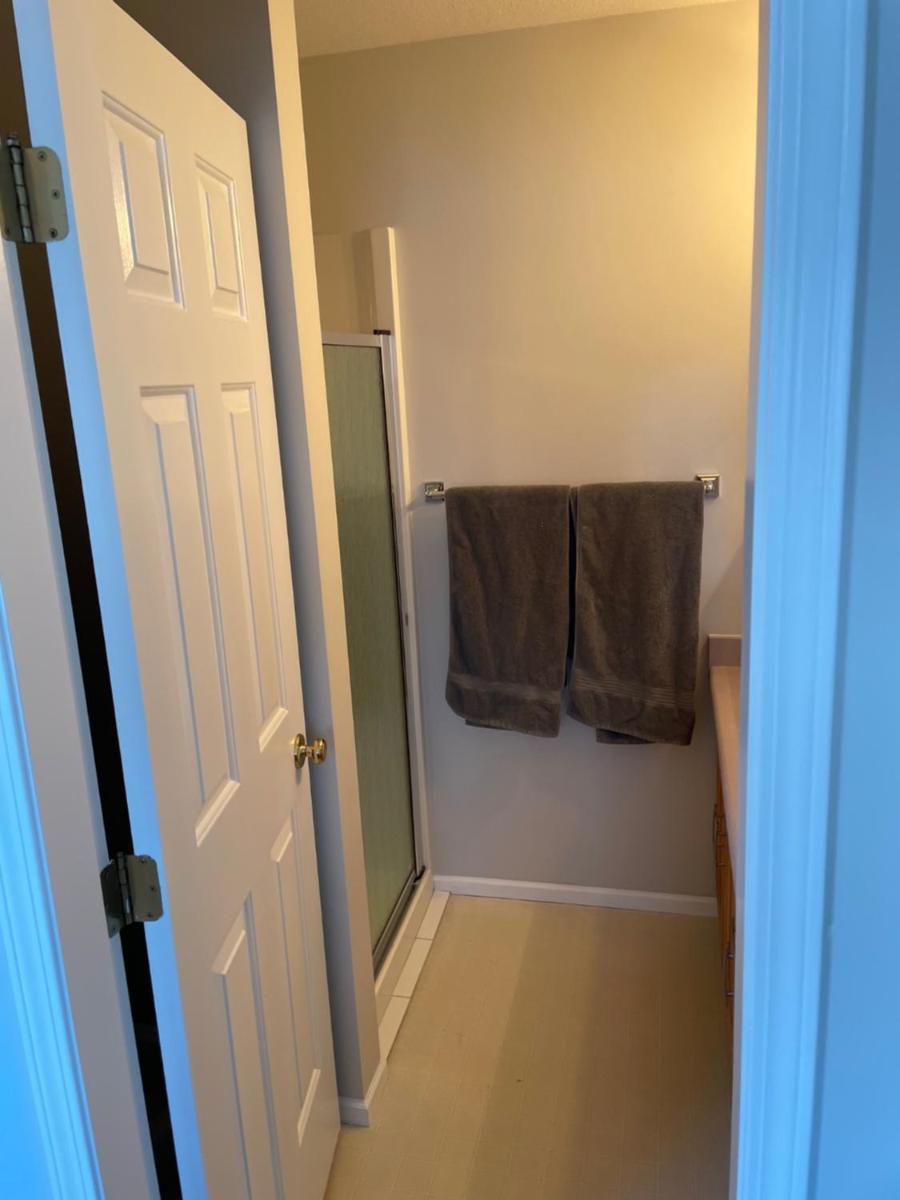 Blue View Family Getaway - Housity