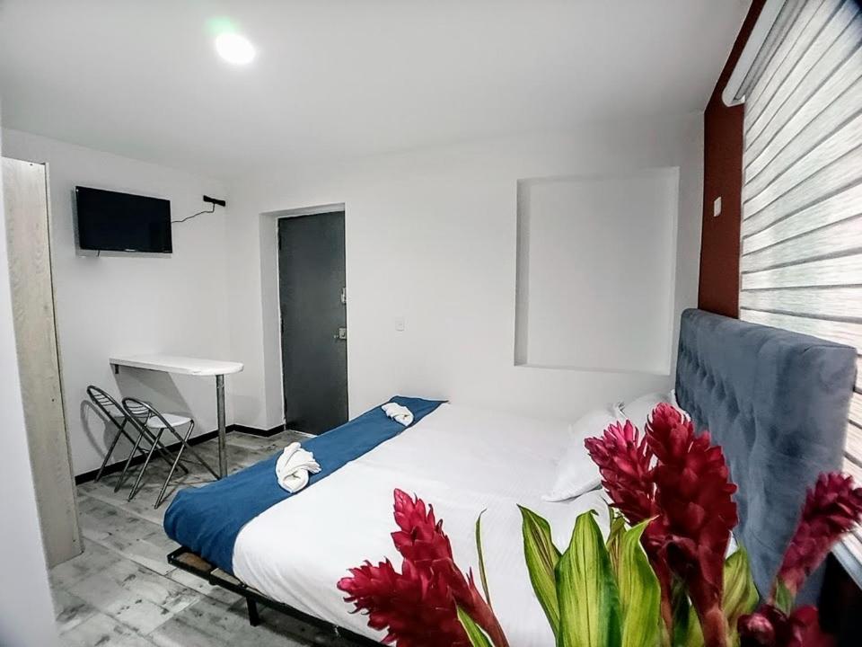 Suitetrails - ApartaSuites Bogota ROMANNOTI