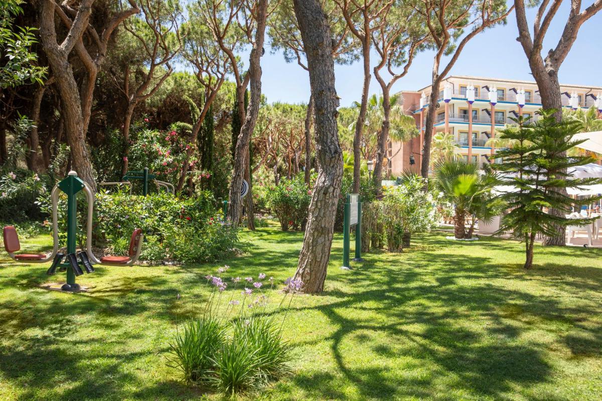 Jardín al aire libre en TUI Blue Isla Cristina Palace - Adults Recommended