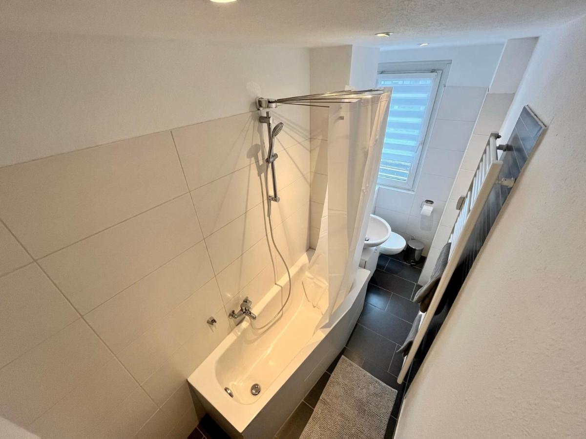 KMHosting Zentrum Modern Appartement - Kingsize Boxspringbett - Hizvo