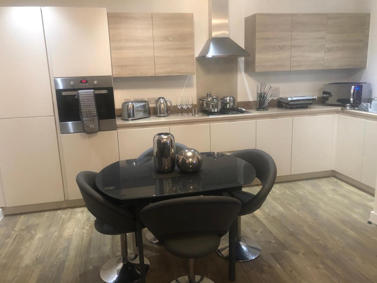 Spare Room at Dalton House - Housity
