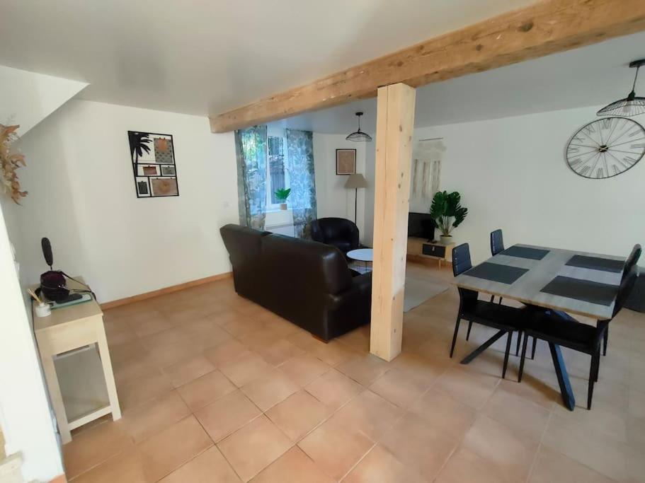 Gîte chaleureux au cœur du village - Housity