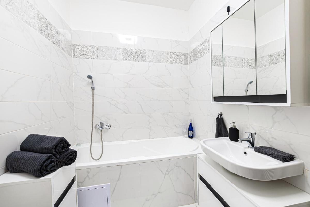 Diamond Apartments - Housity