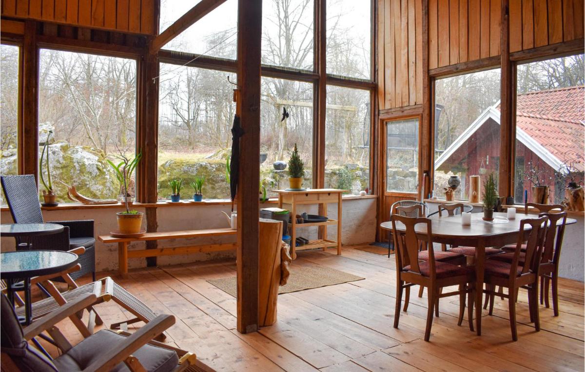 Lovely Home In Vinslöv With Sauna - Housity