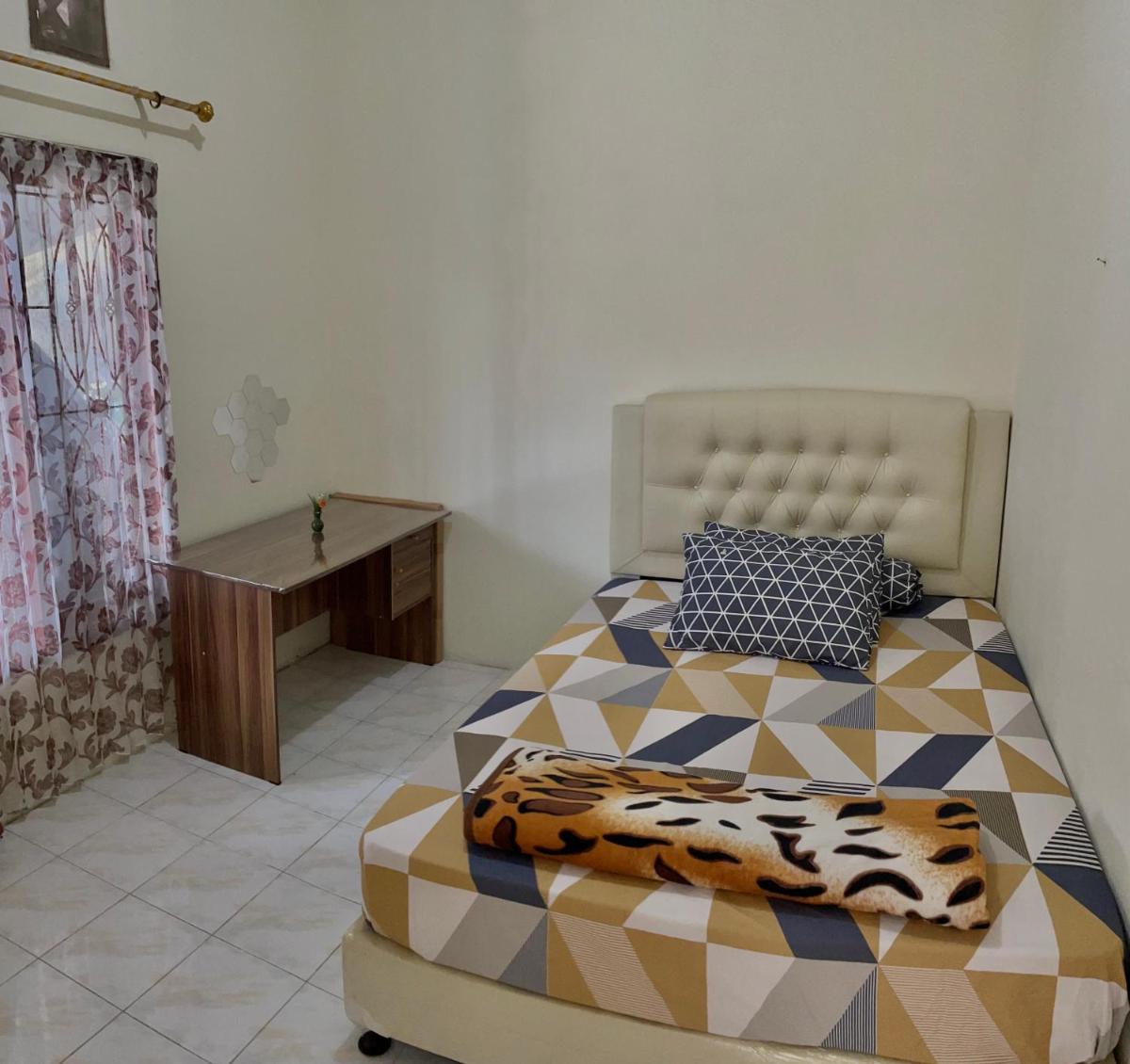 Suitetrails - Palolok Homestay Bukittinggi