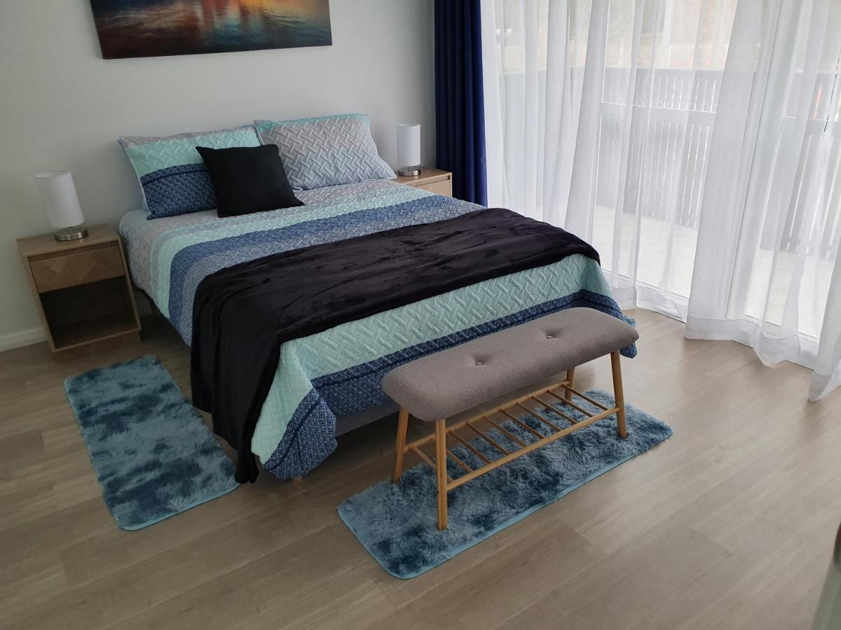 Townhouses by the Beach - Housity