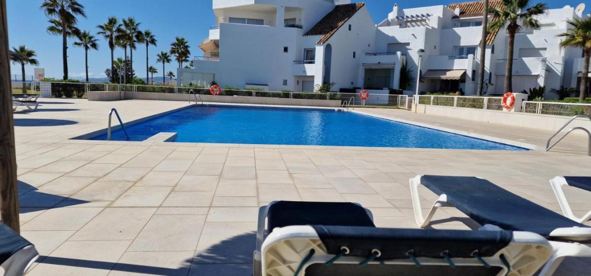 Casares del Mar Luxury Apartment - Hizvo