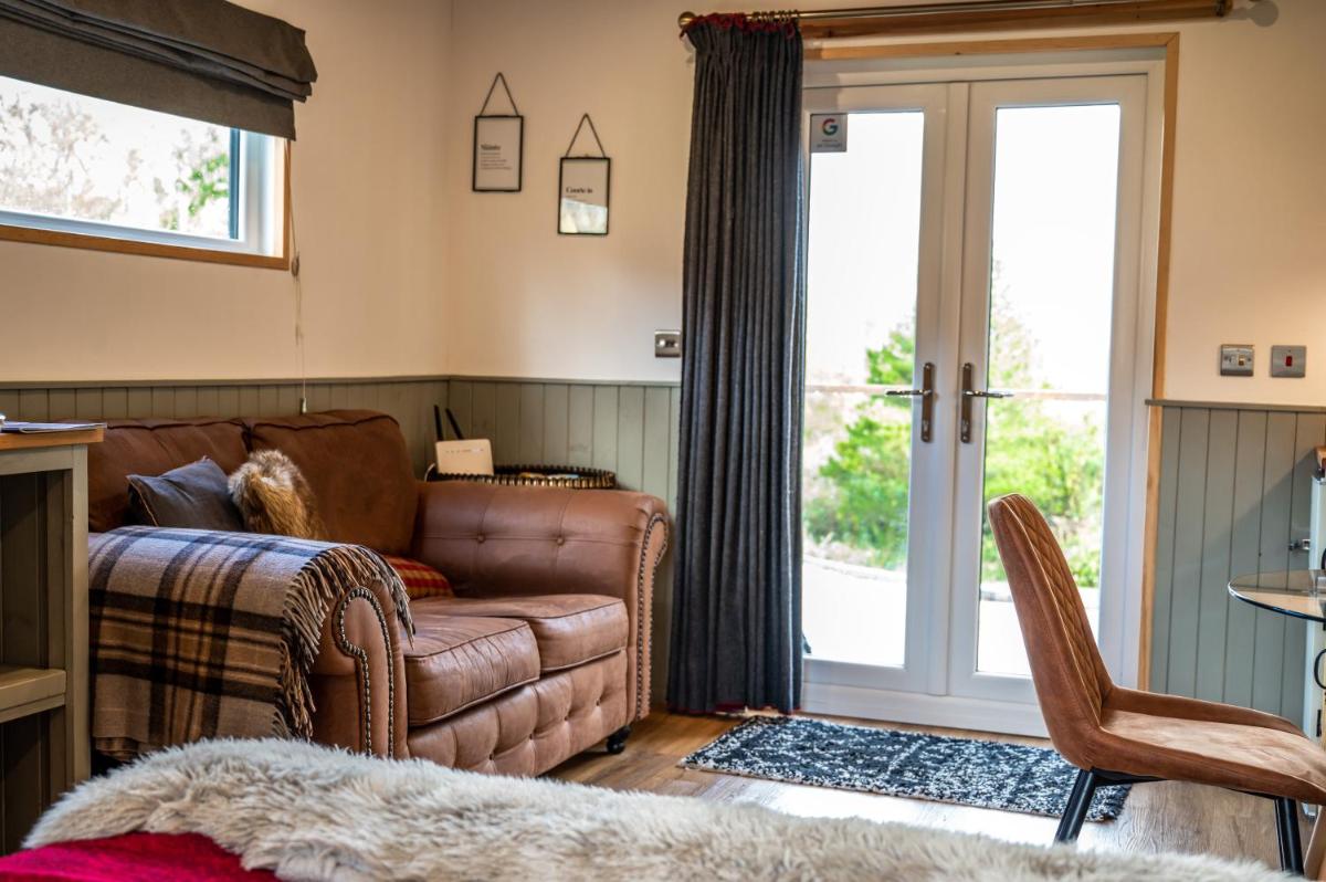 Coorie In - Housity