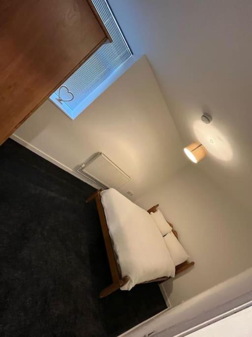 2 bedroom flat in kingswood - Housity