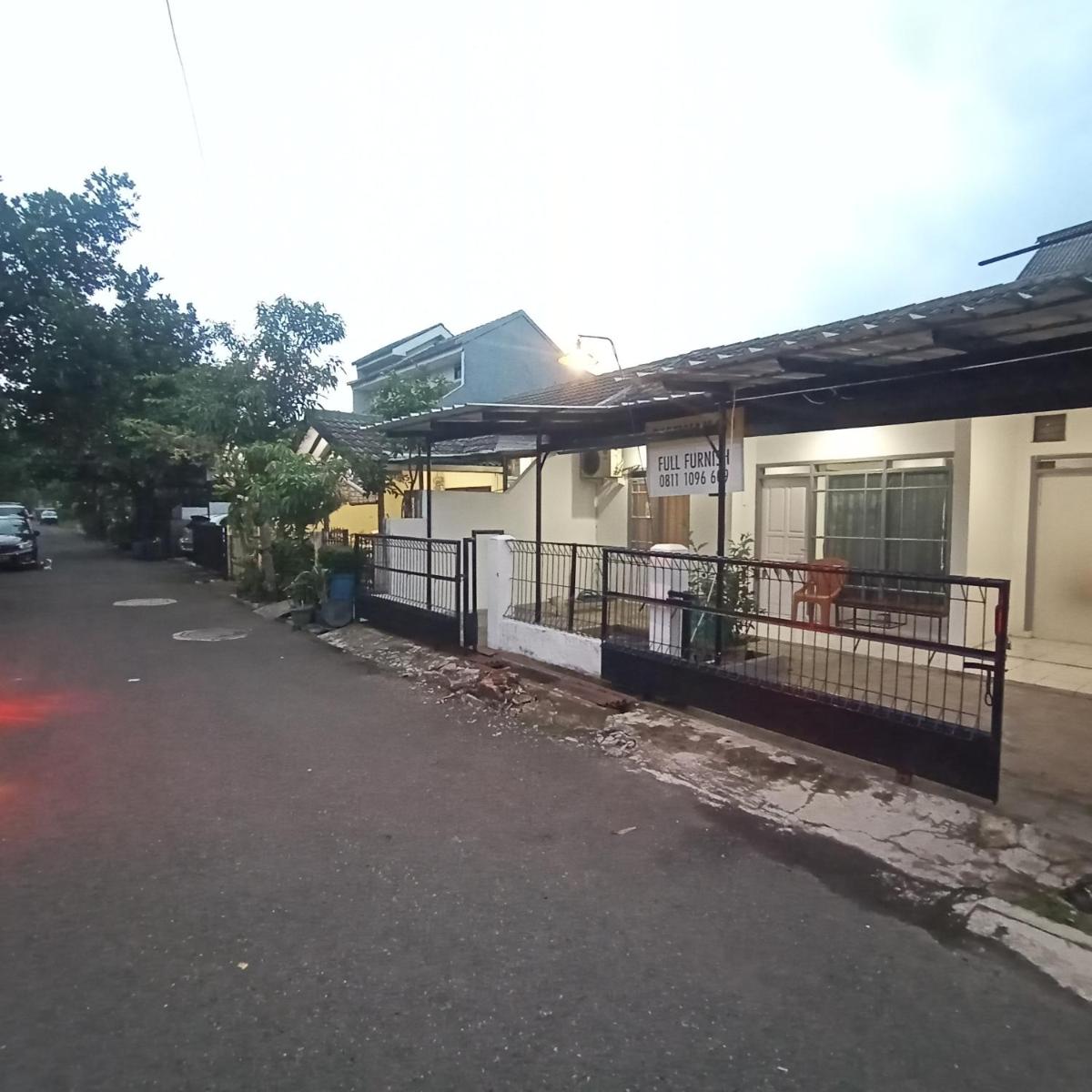 Sewa Rumah Harian 3 BR di Bandung,Kiaracondong - Housity