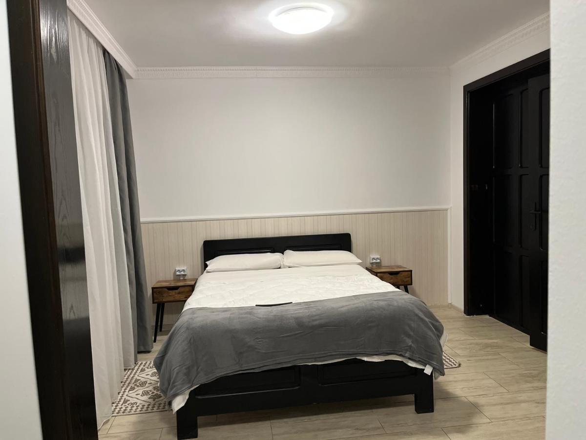 Casa Mocanitei - Housity