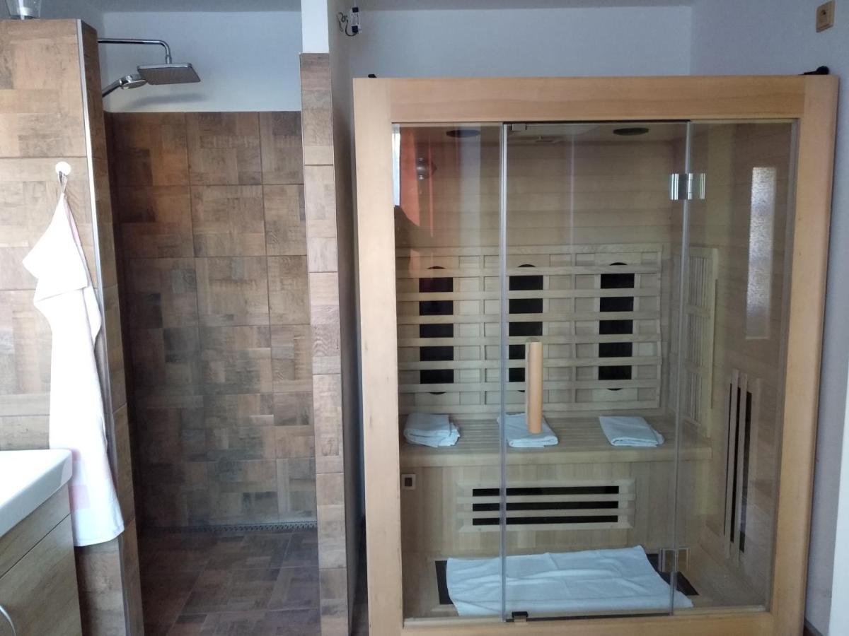 U strýčka Příhody - Housity