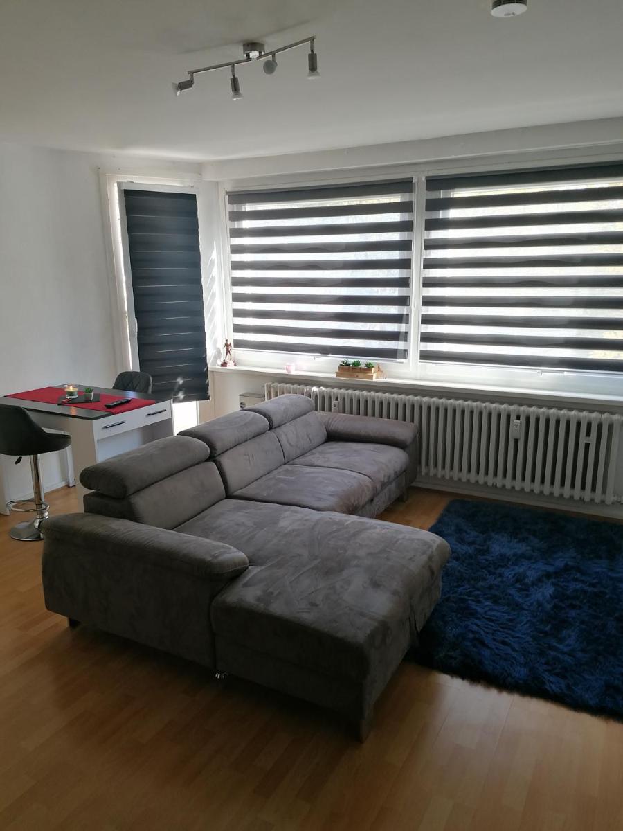 Wohnung 1 Zimmer - keine Möglichkeit vom Ausstellung der Rechnung - - Housity