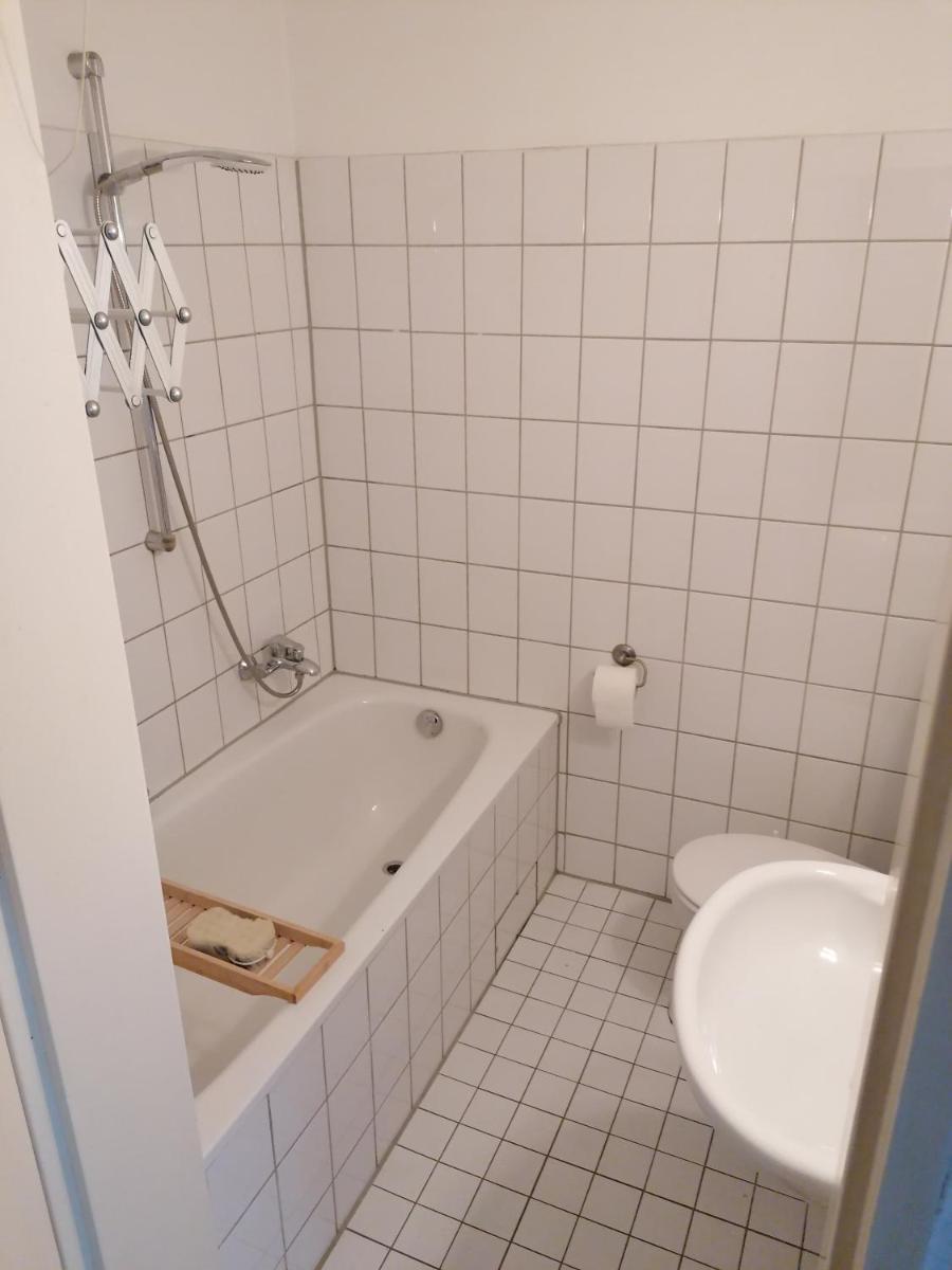 Wohnung 1 Zimmer - keine Möglichkeit vom Ausstellung der Rechnung - - Housity