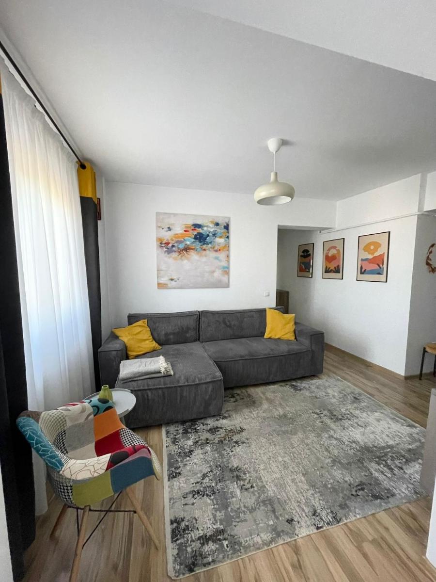 Cozy Apartment - near Airport and Palas Mall - Housity