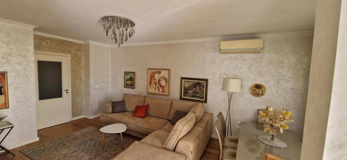 Suitetrails - Kristian Central Apartment