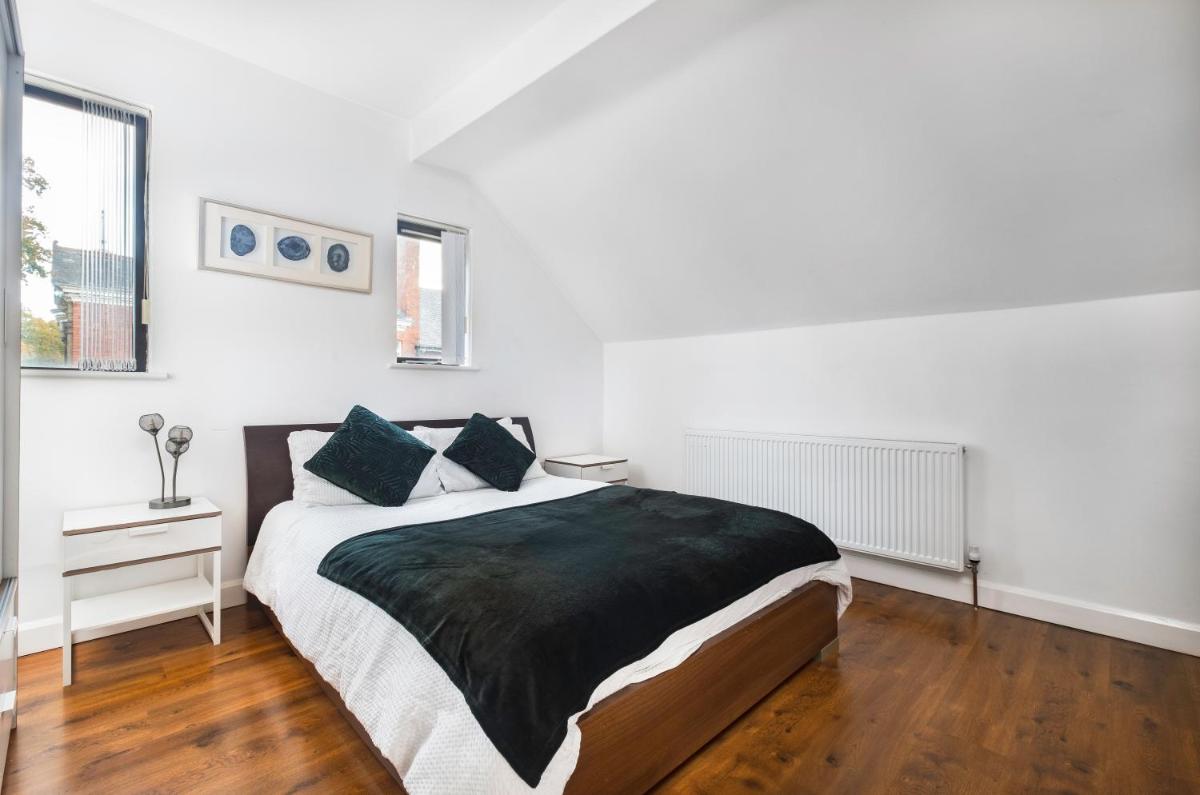 Meersbrook Luxury Duplex Apartment - Housity