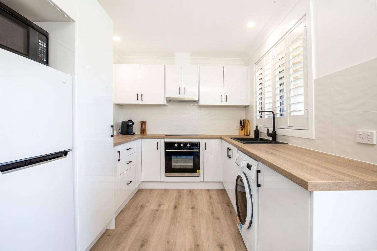 Beach Please - Pet Friendly - 3 Mins Walk to Beach - Housity