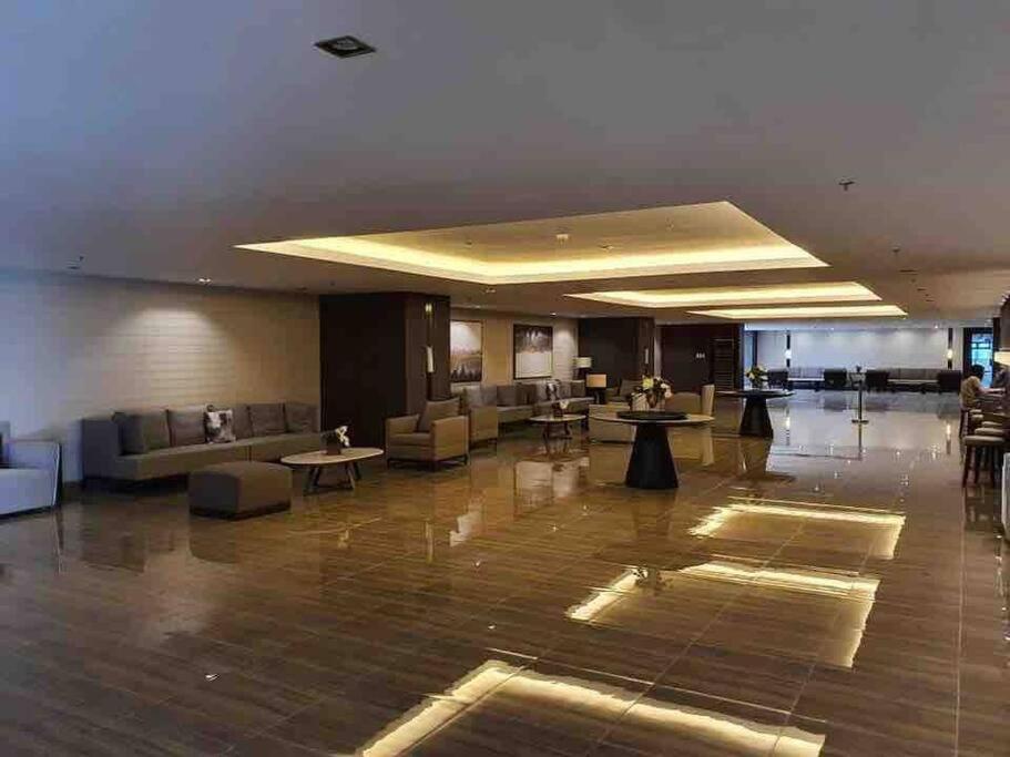 Staycation by Ness in Ayala Makati - Housity