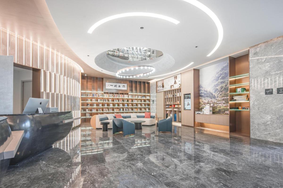 Atour Hotel Nantong Central South BRICS - Housity