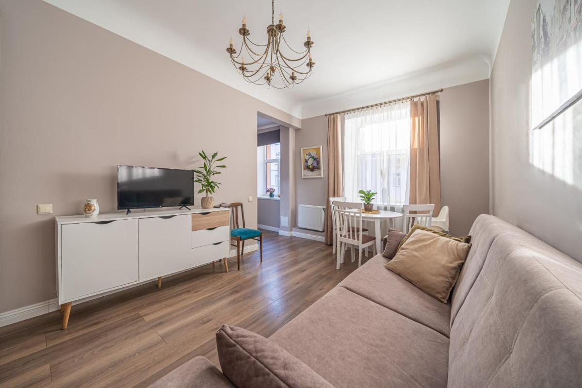 Charming Latvian classic style apartment - Hizvo