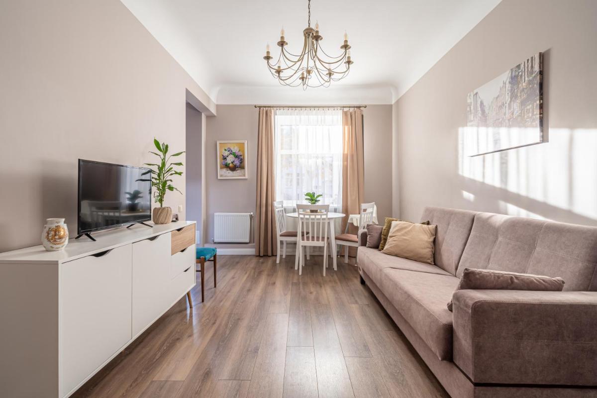 Charming Latvian classic style apartment - Hizvo