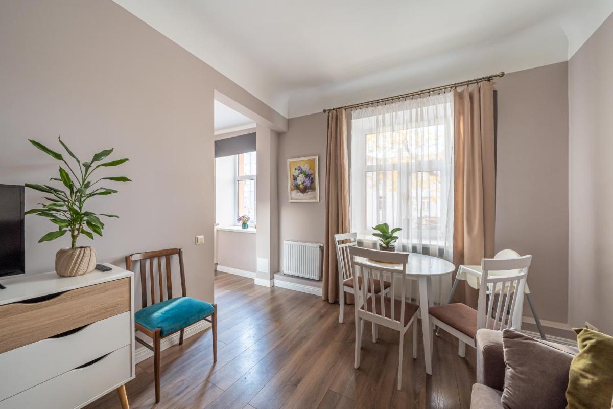 Charming Latvian classic style apartment - Hizvo