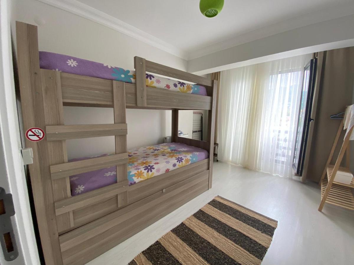 Lovely House with Balcony near Lake in Sapanca - Housity