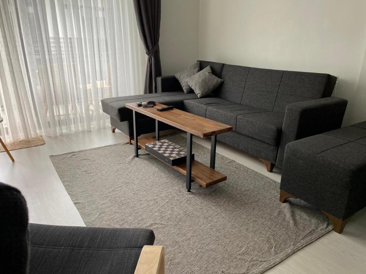 Lovely House with Balcony near Lake in Sapanca - Housity