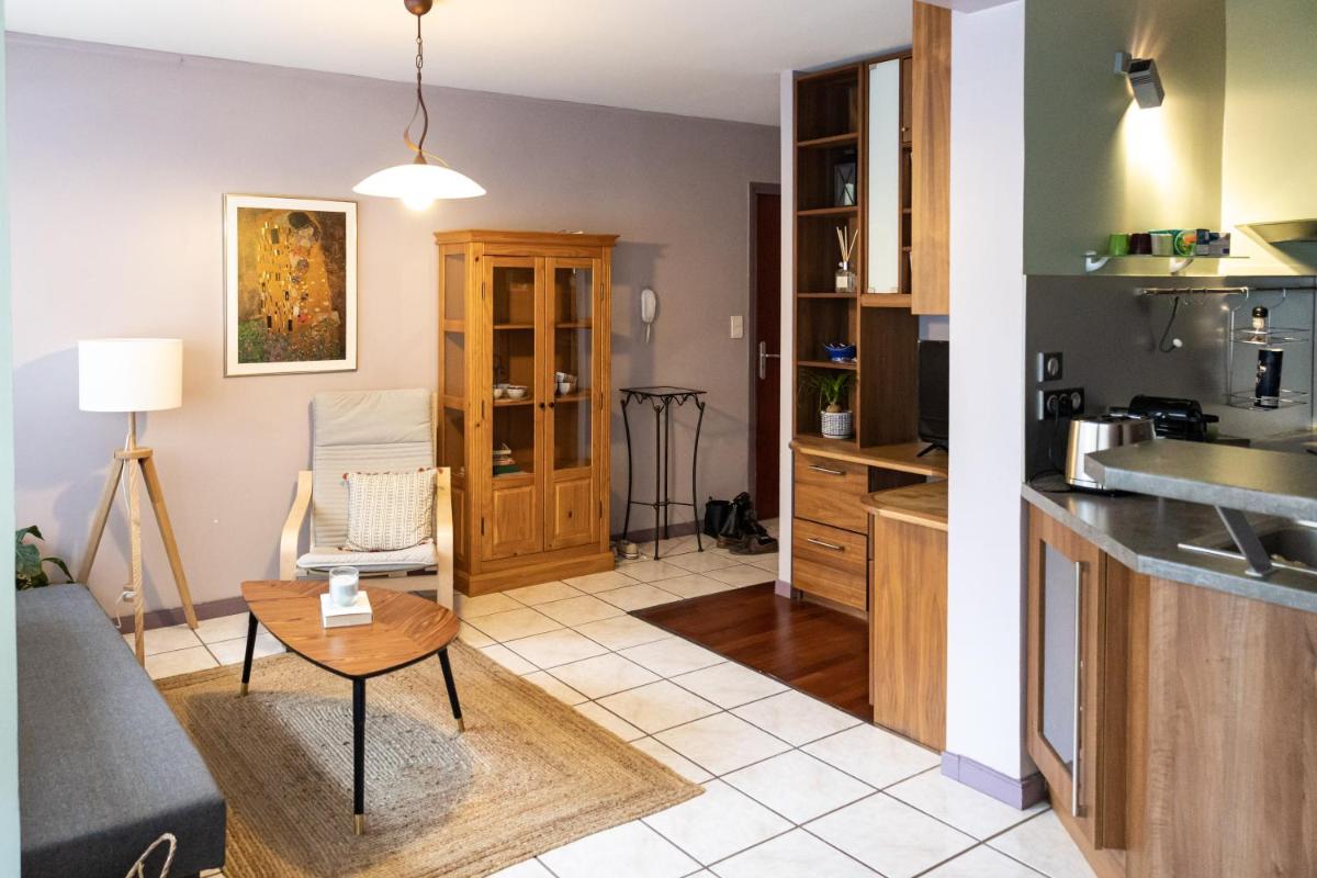 Le petit blatin F2 de 44M2 - Housity