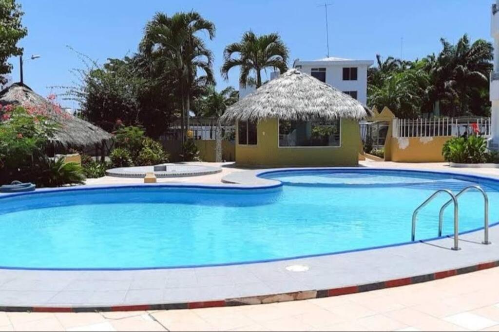 Departamento completo con piscina Tonsupa - Housity