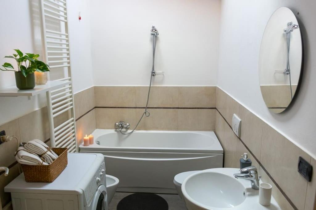 [Scalo a Malpensa Apt] - Casa moderna next To Mxp - Housity