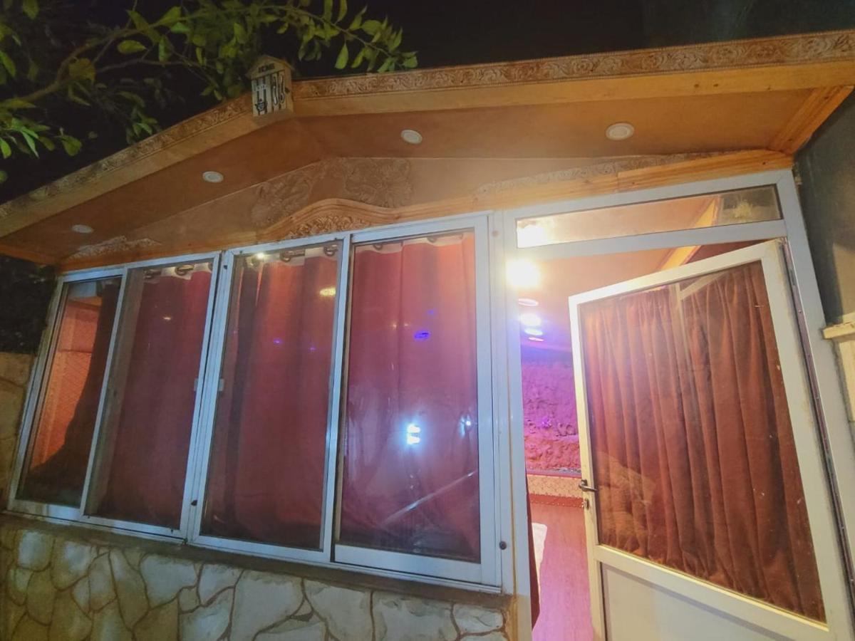 Waterfall Hut - Live by a waterfall كوخ الشلال - عش وسط شلال - Housity
