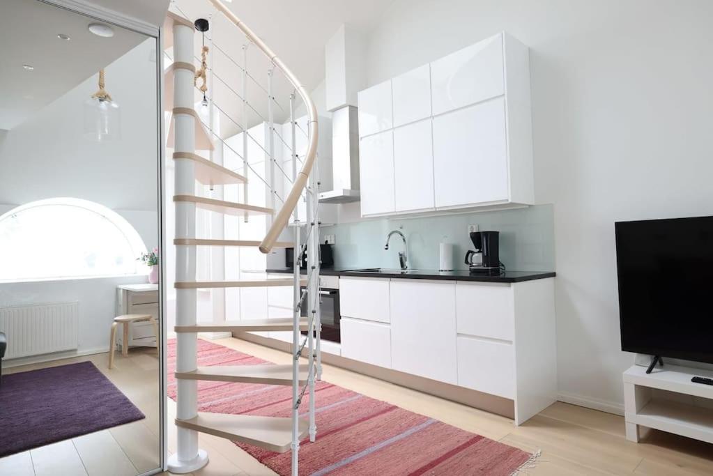 POISTA 2ndhomes Unique 35m2 Studio Penthouse with Sauna & Balcony - Housity