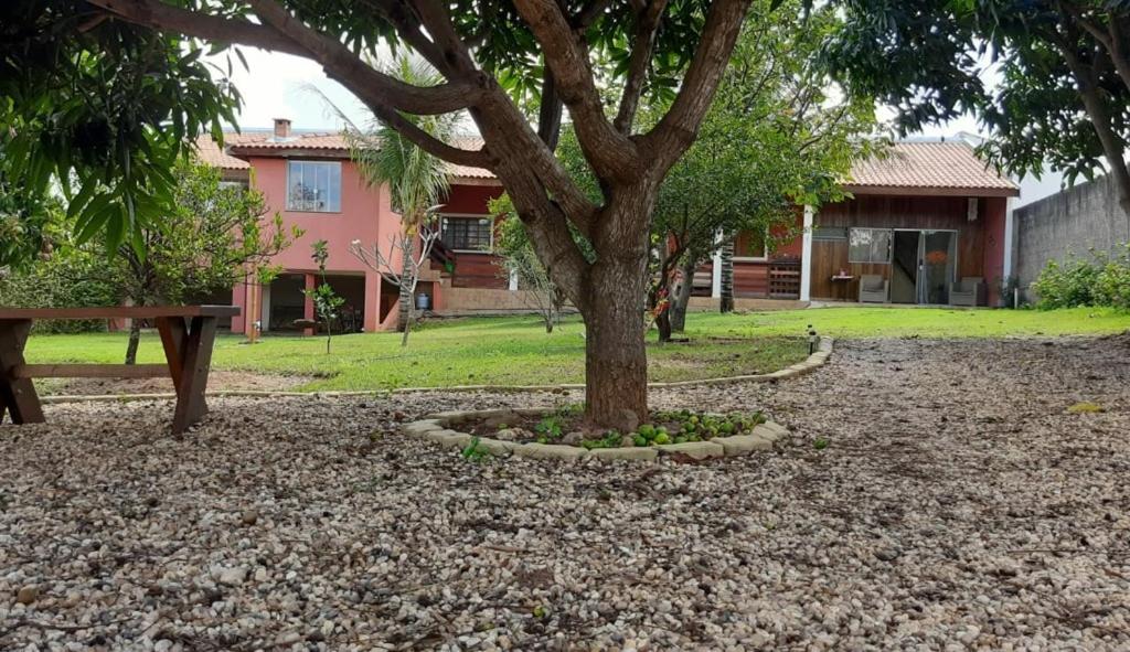 Chácara Recanto Flor de Lótus-Cabana rústica - Housity