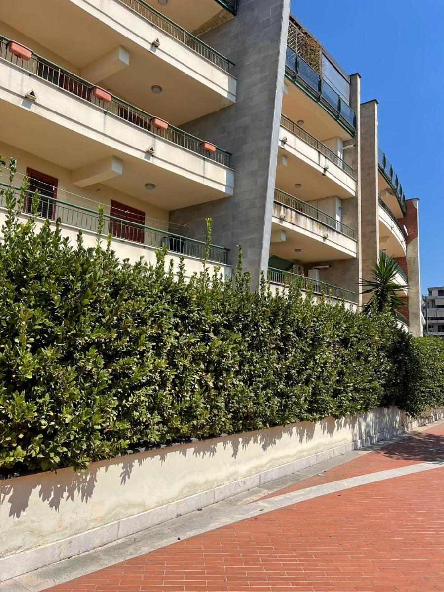 13'S HOME - Housity
