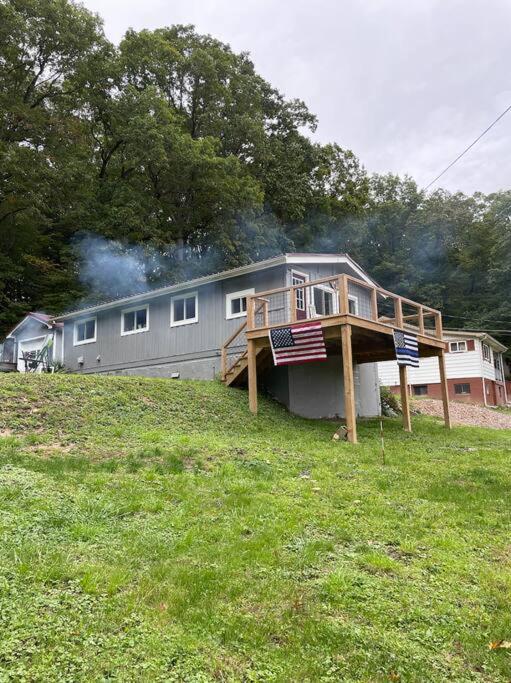 Eagle's Peak Cottage Near Allegheny River - Housity