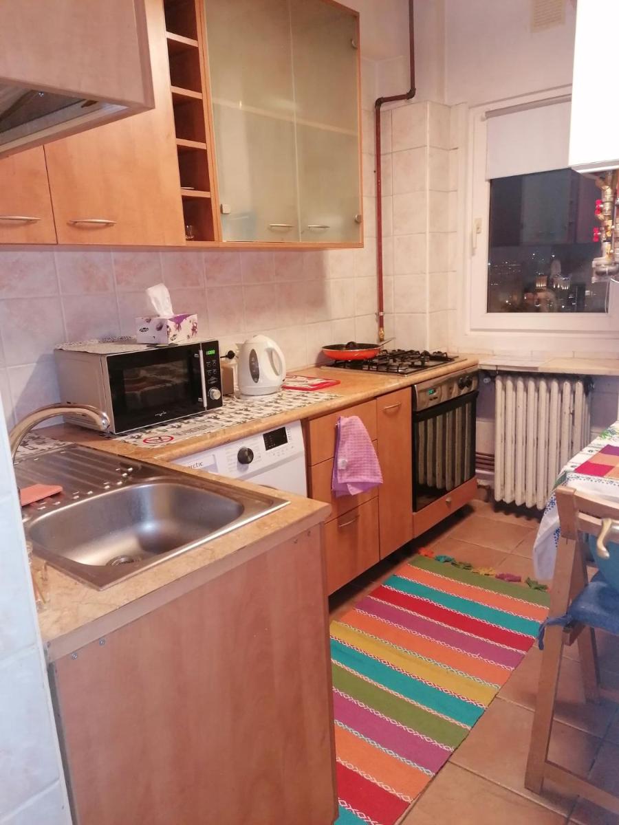 Suitetrails - River View, In City Center Apartment